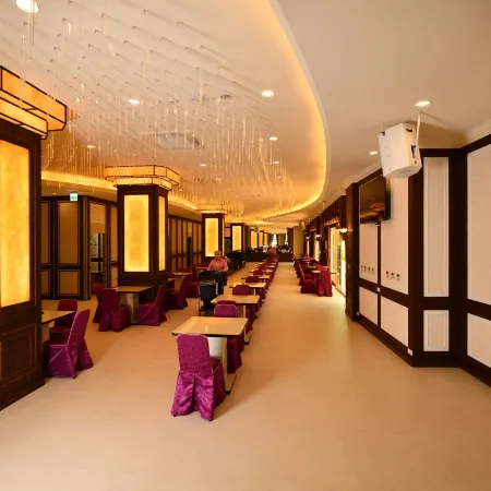 Chuan Cheng Castle Hotel