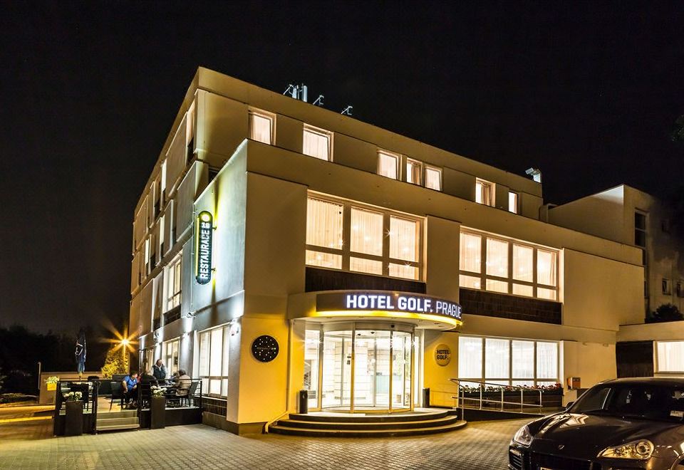 Hotel Golf Depandance-Prague Updated 2023 Room Price-Reviews & Deals |  Trip.com