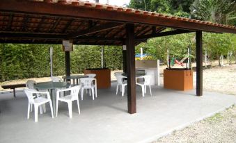 Cond Apartamentos Chalés San Marino