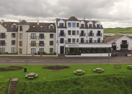 Bayview Hotel Отели в г. Portballintrae