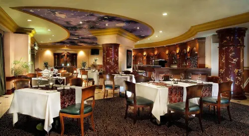 阿雅杜塔賽曼吉套房飯店