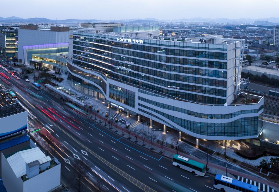 Novotel Ambassador Suwon Hotel Over view