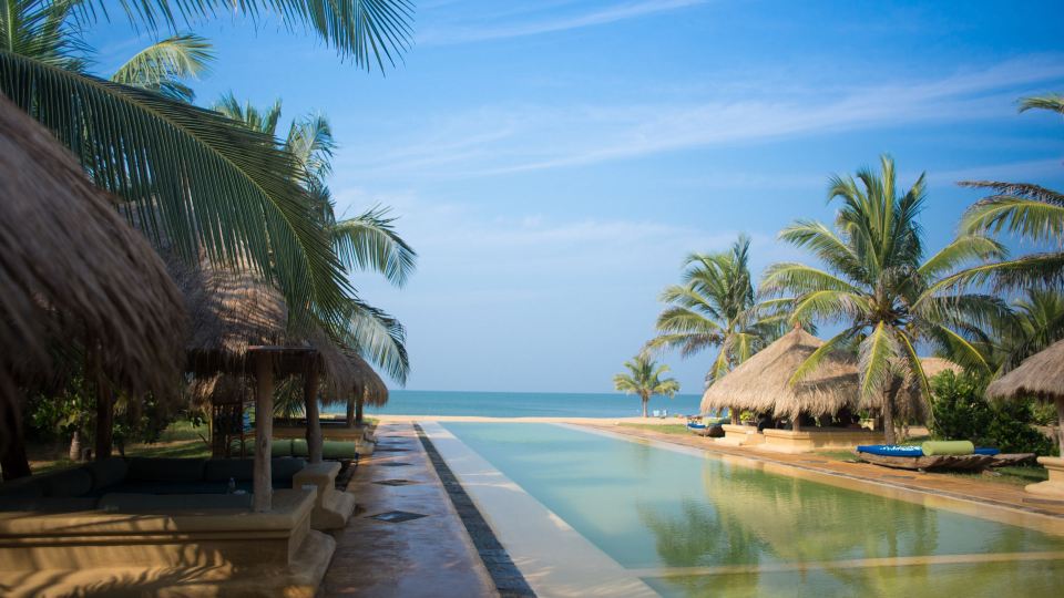 Bar Reef Resort
