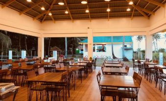 Golden Vine Beach Resort - Housity