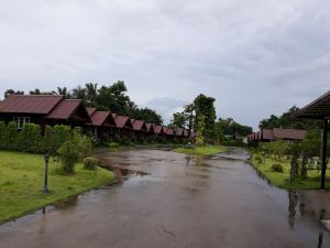 Tawan Shine Parkview Resort