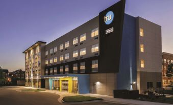 Tru by Hilton Charlotte Ayrsley NC