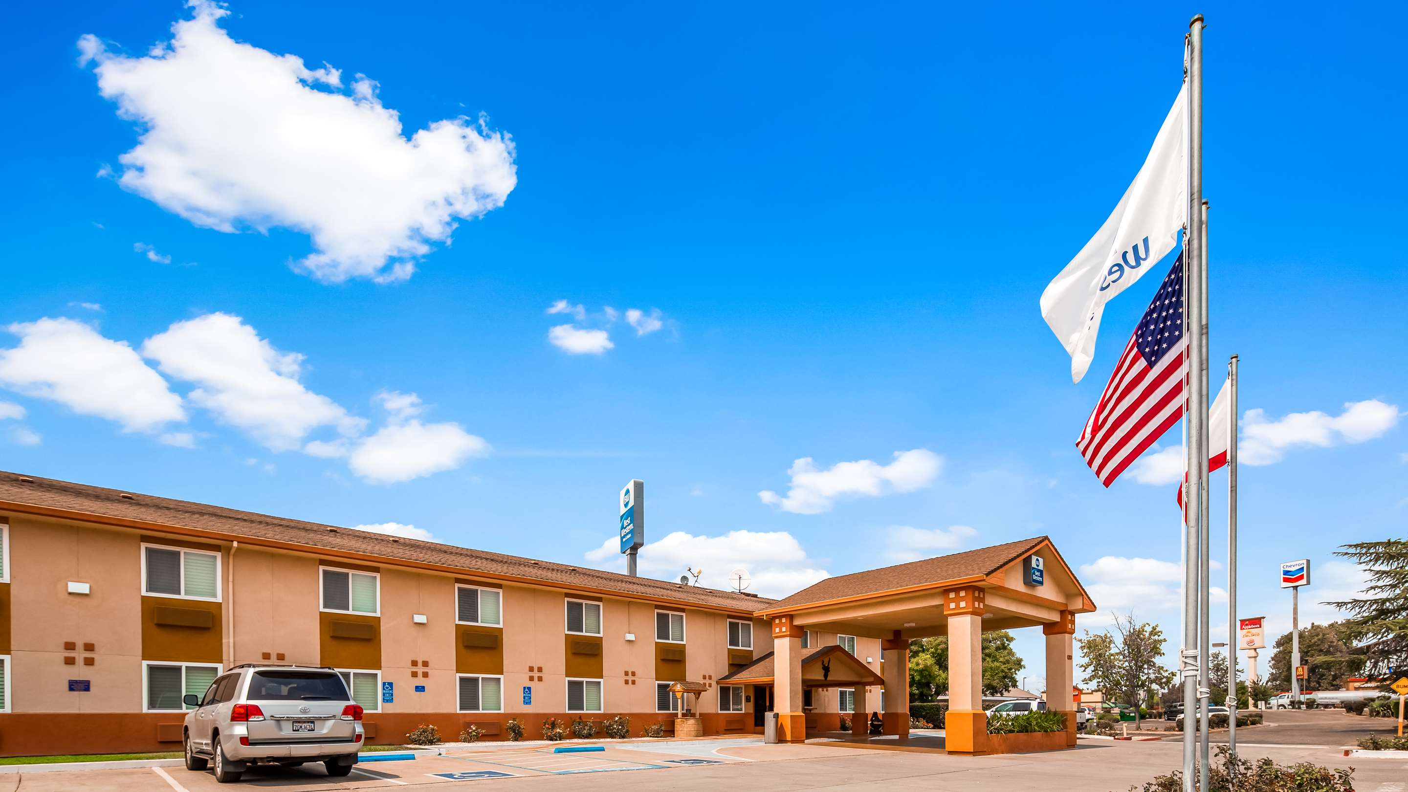 Best Western Antelope Inn & Suites