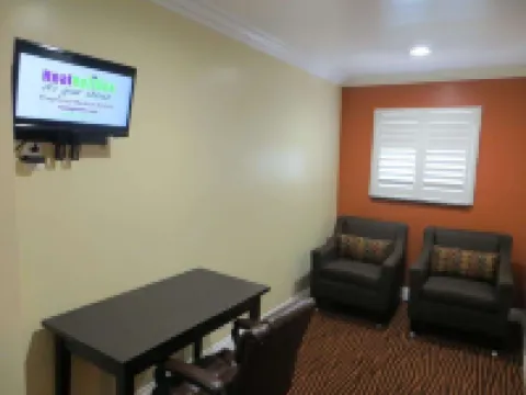 會議中心汽車旅館及套房