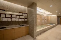 Lotte Hotel Yangon - Hot Tub