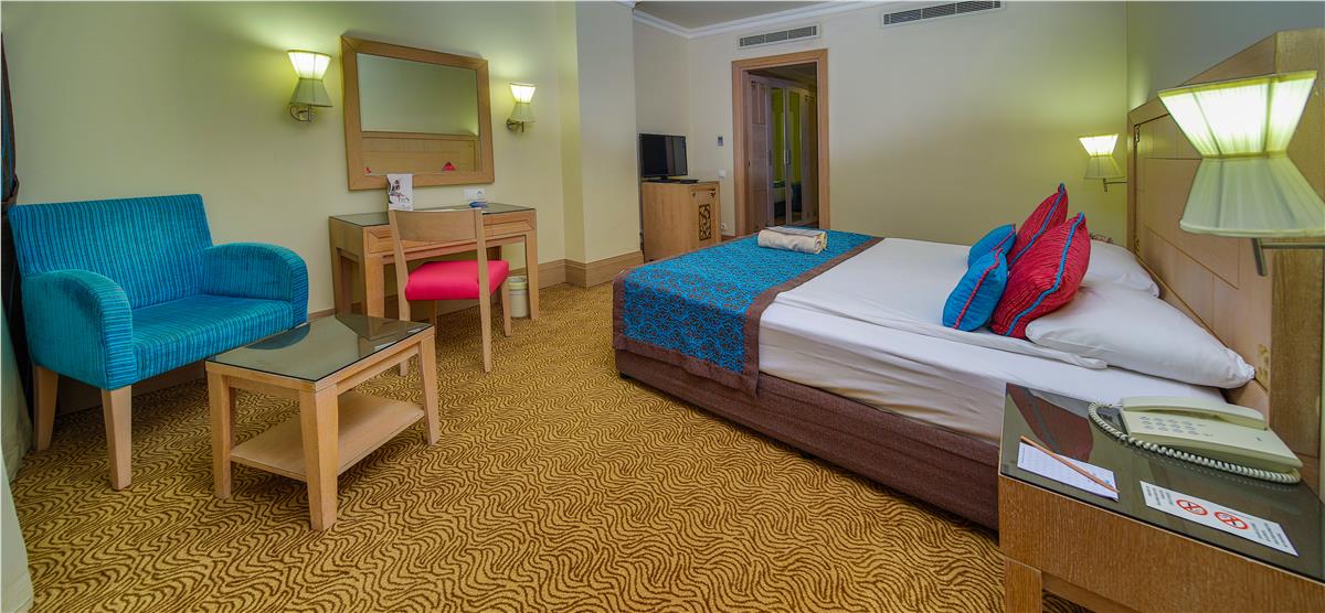 Crystal de Luxe Resort & Spa – All Inclusive