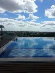 Central Park Tower Resort - Swimmingpools