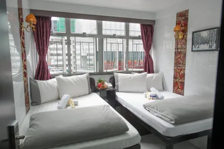 Canada Hotel