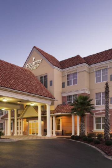 Hotel Dekat John Mcmahon Environmental Center Crestview Tripcom