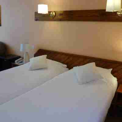 Logis Hôtel Le Belle Rive Rooms