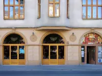 Hotel Kazimierz II Hôtels à proximité de : Synagogue Remuh à Cracovie