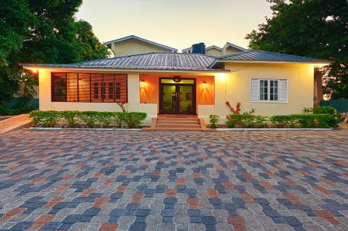 Shirley Retreat Các khách sạn ở Kingston