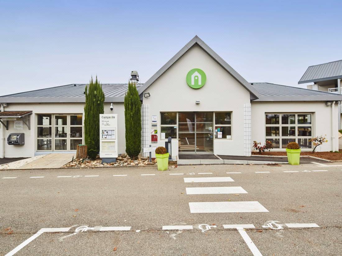 カンパニール ディジョン ノール トワゾン ドール ホテル ディジョン を宿泊予約 22年安い料金プラン 口コミ 部屋写真 Trip Com