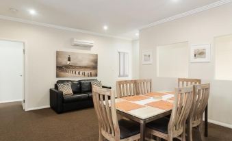 Bluegum Apartments