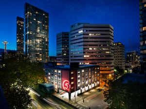 Staypineapple, Hotel Five, Downtown Seattle