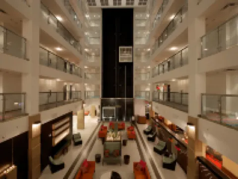 ダブルツリー by ヒルトンサラソタブレイデントン空港 マナティのホテル