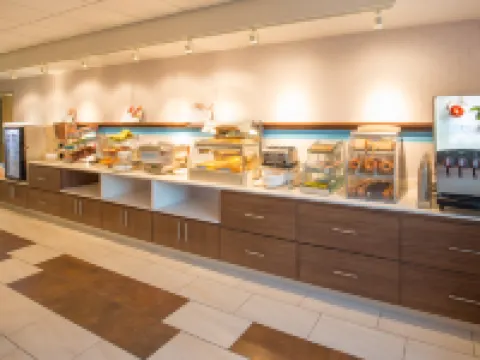 Holiday Inn Express & Suites PAHRUMP by IHG Hotels in Nye County