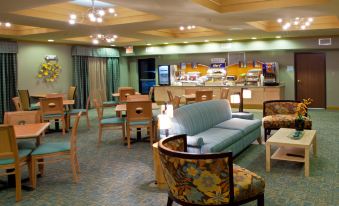 Holiday Inn Express & Suites Thornburg-S. Fredericksburg