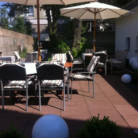 Grüner Wald Hotel Gasthof Отели в г. Альфельд