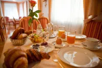 Kurhotel Roswitha - Breakfast
