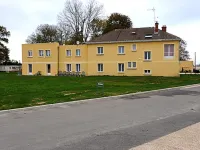 Logis - Hôtel & Restaurant le Grand Terre Hotels in Augers-en-Brie