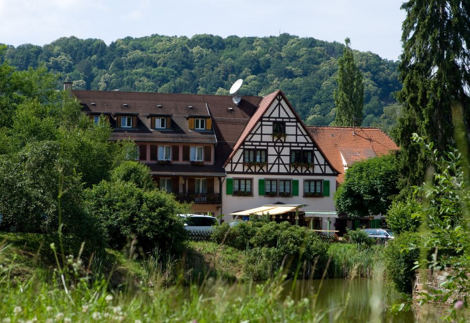 hotel overview picture