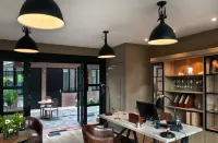 Hotel les Terres Blanches Hotels in Saint-Germain-en-Laye