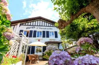 Logis Hôtel Emeraude des Bois Hotels in Saint-Julien-en-Born