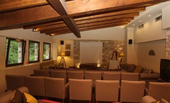 Manthos Mountain Resort & Spa