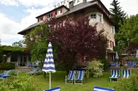 Hotel Villa Emilia