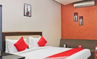 OYO 22792 Hotel Jayratna