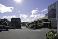 Lake Point Motel Hotels in Hamilton