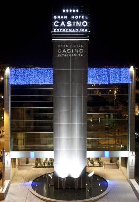 NH Gran Hotel Casino de Extremadura-Badajoz Updated 2022 Room ...