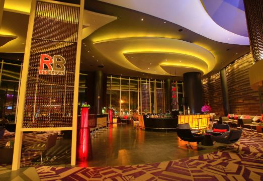 Amaranth Suvarnabhumi Hotel 수영장 야경
