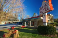 The Sunset Motel Hotels in Boyd