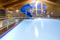 AmericInn by Wyndham Fargo West Acres - Family