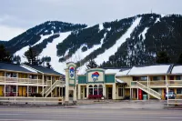 Mountain Modern Jackson Hole Отели рядом с достопримечательностью «Сноу Кинг Маунтин»
