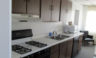 The Coral Sands Motel - Housity
