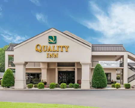 Quality Inn of Paris, TN