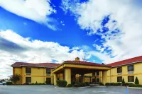 La Quinta Inn by Wyndham Radford Hotels in Pulaski County