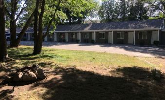 Lake Land Inn