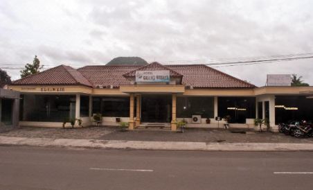 Grand Wisata Hotel - Housity