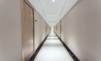 Oak Hotel (Taiyuan Mixc Jinyang Lake Convention and Exhibition Center)