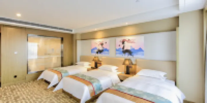 Ree Hotel - Habitación Triple