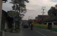 Penginapan Keluarga 215 Hotels in Cinangka