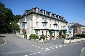 Carlton Hotel